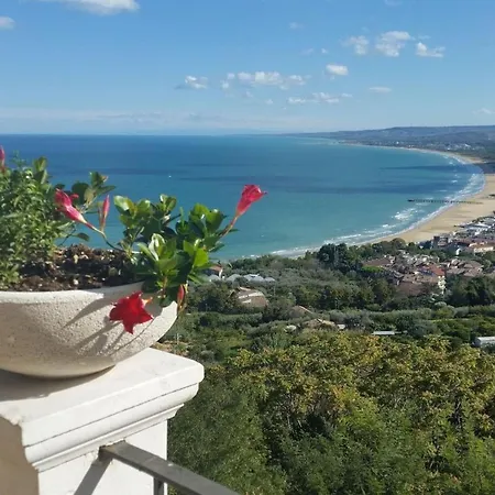 Apartment In Vasto/abruzzen 33459